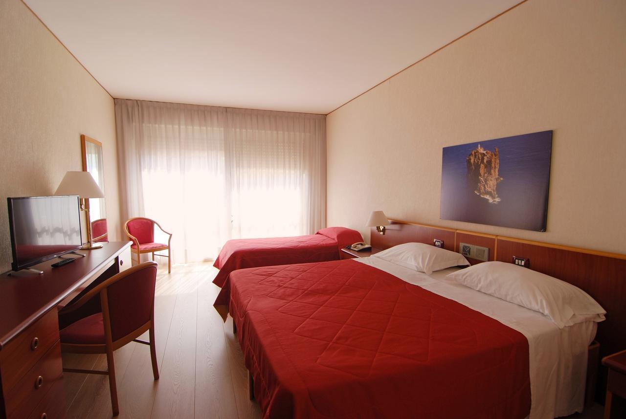 Hotel Torre Normanna Altavilla Milicia Buitenkant foto