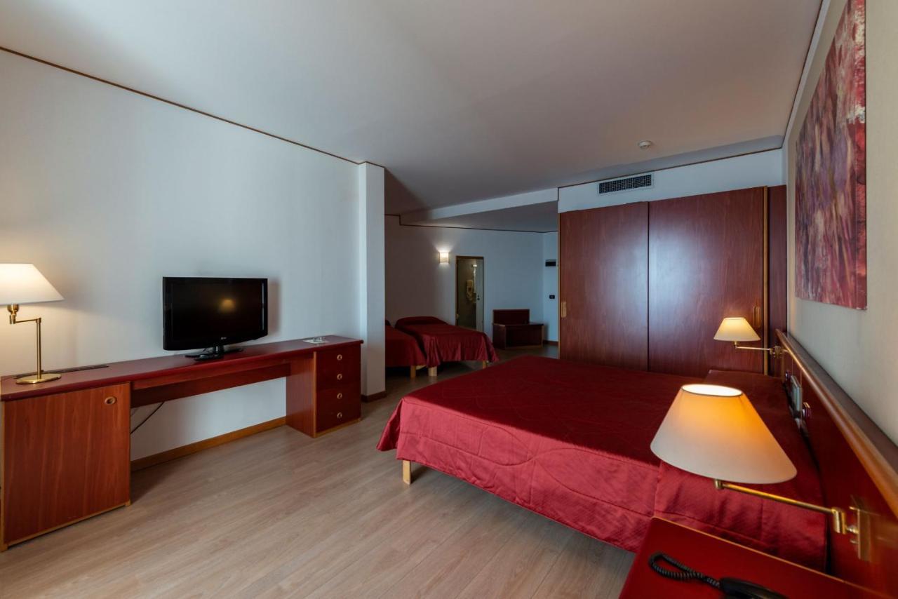 Hotel Torre Normanna Altavilla Milicia Buitenkant foto