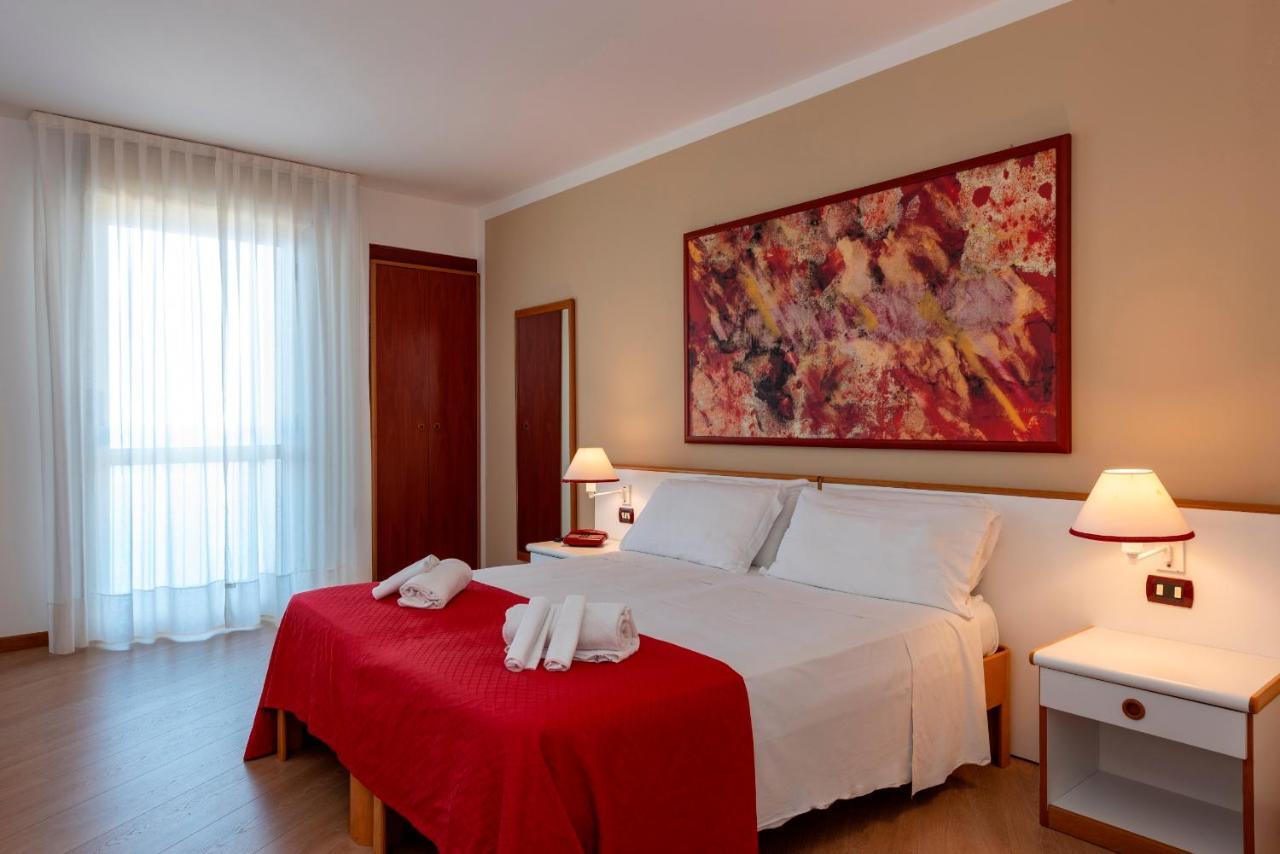Hotel Torre Normanna Altavilla Milicia Buitenkant foto